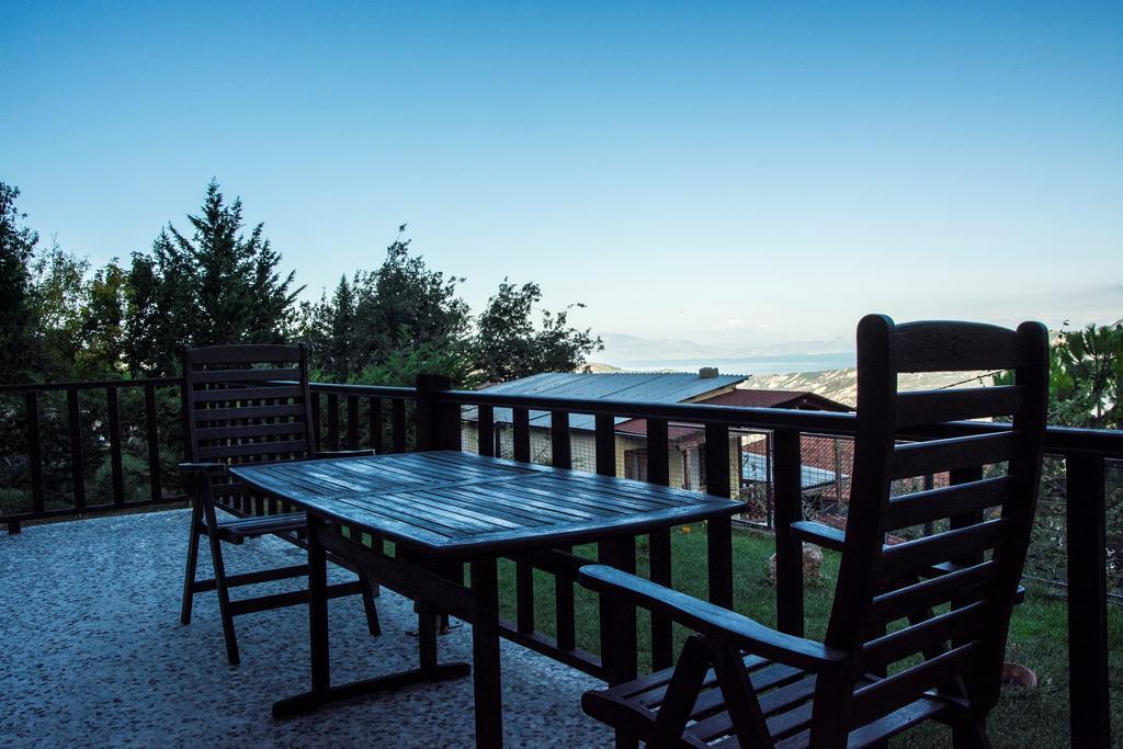 Theasis Suites-Ορεινή Φιλοξενία Kato Sinikia Trikalon Exteriér fotografie