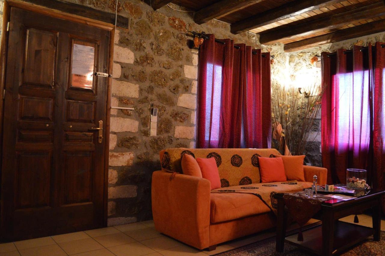 Theasis Suites-Ορεινή Φιλοξενία Kato Sinikia Trikalon Pokoj fotografie